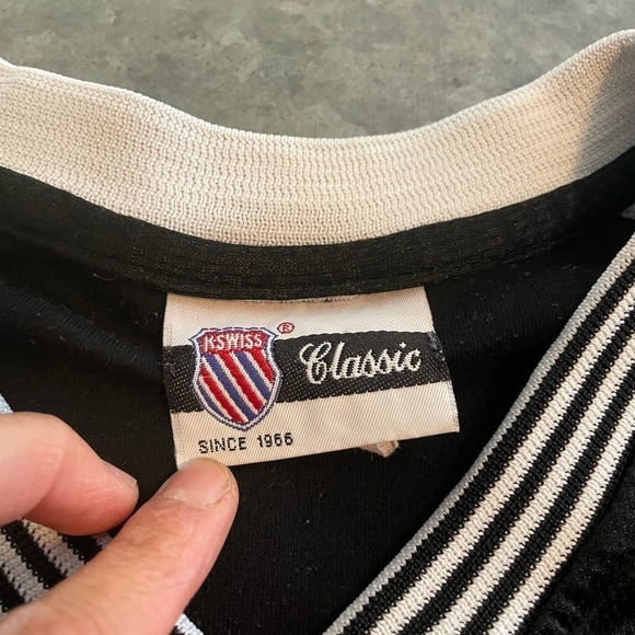 Vintage K-Swiss Jersey Shirt Womens Small Medium USA V-Neck Embroidered Black - Picture 7 of 14